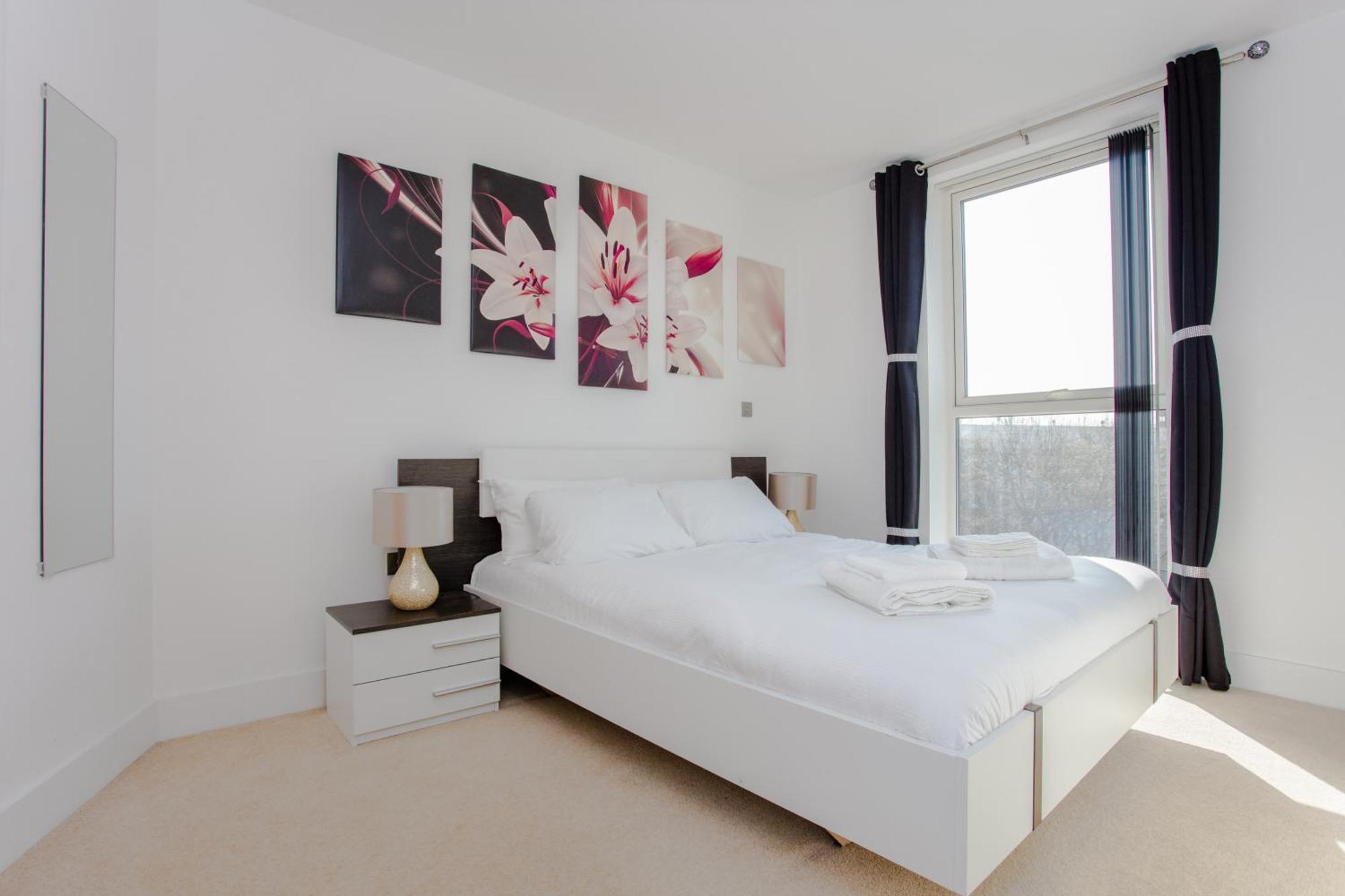 Brand New 2 Bedroom 2 Bath Flat At Brixton Station And O2 For Max 7 Guests