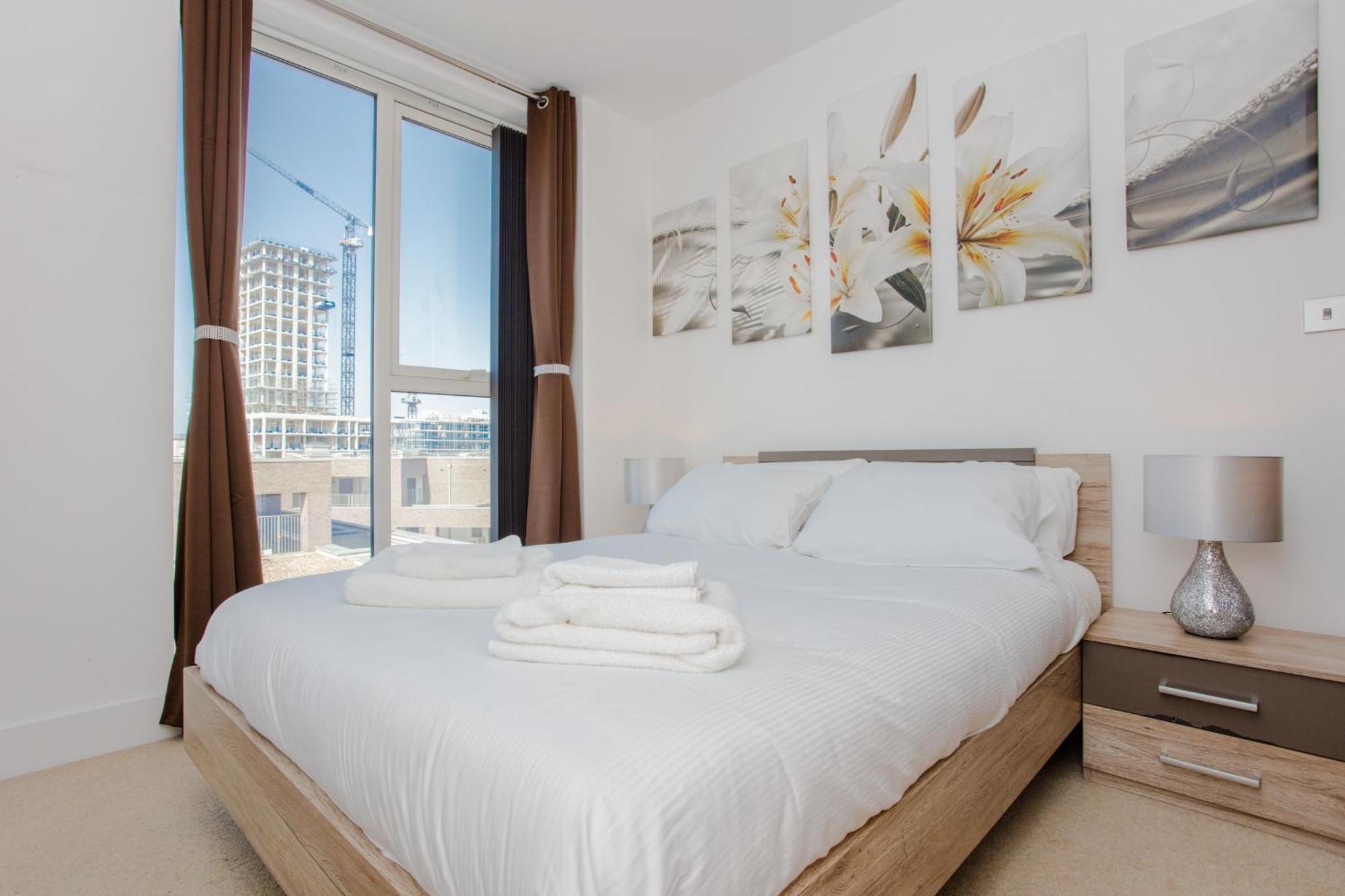 Brand New 2 Bedroom 2 Bath Flat At Brixton Station And O2 For Max 7 Guests Apartment