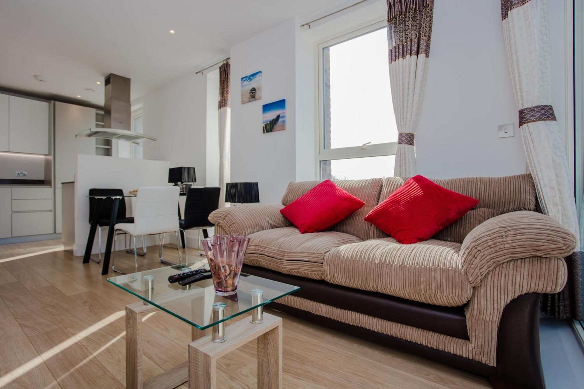 Brand New 2 Bedroom 2 Bath Flat At Brixton Station And O2 For Max 7 Guests *