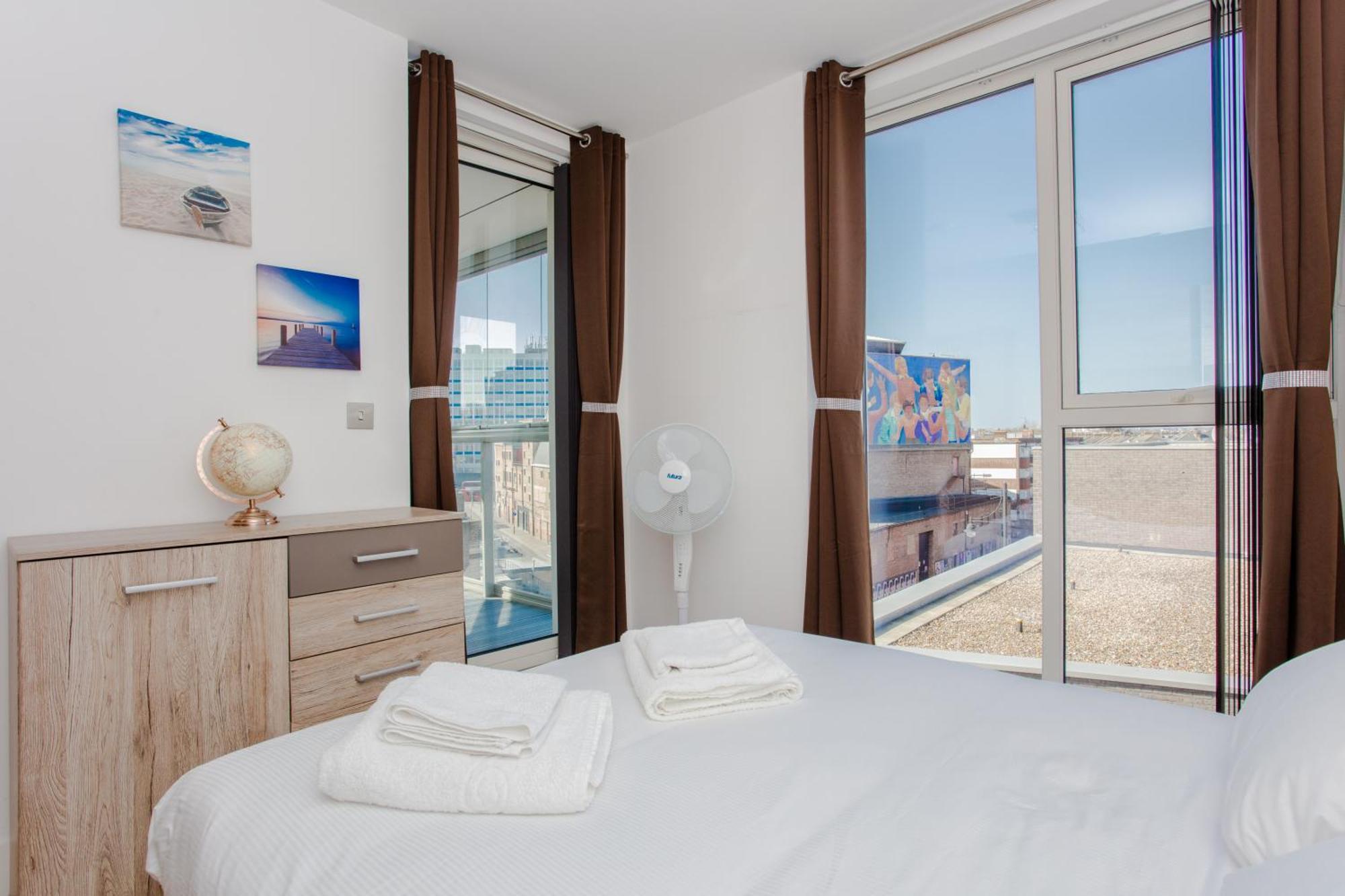 Brand New 2 Bedroom 2 Bath Flat At Brixton Station And O2 For Max 7 Guests London