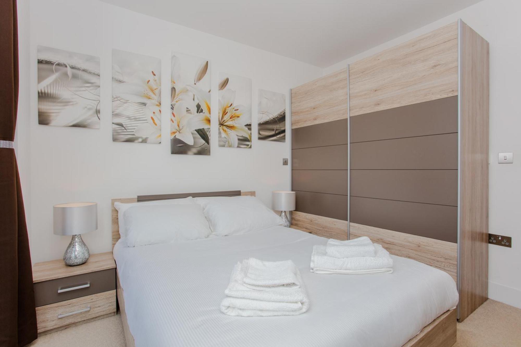 Brand New 2 Bedroom 2 Bath Flat At Brixton Station And O2 For Max 7 Guests *