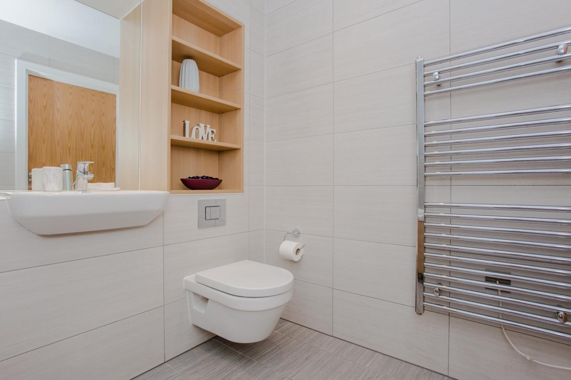 Brand New 2 Bedroom 2 Bath Flat At Brixton Station And O2 For Max 7 Guests Apartment