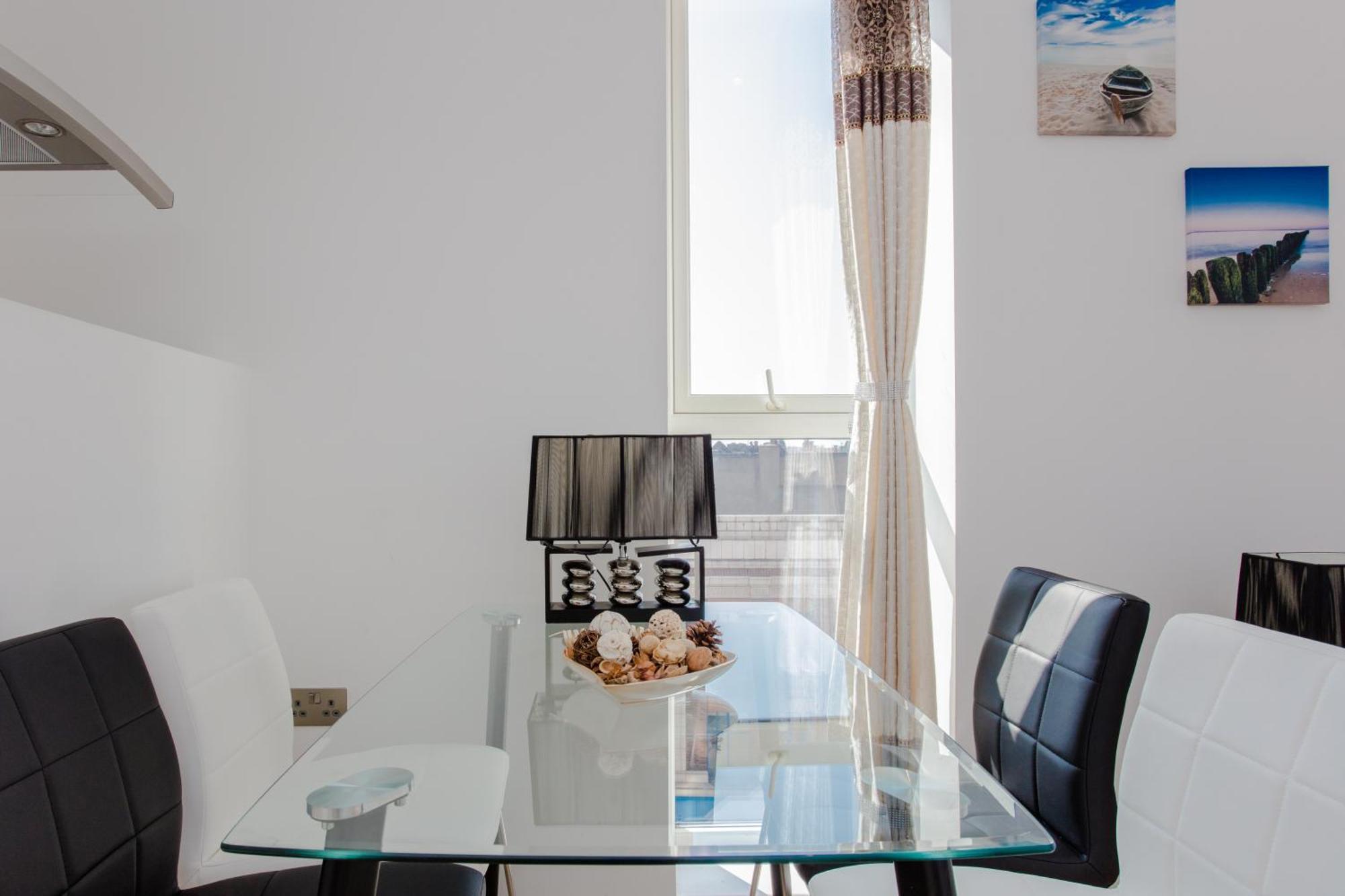 Brand New 2 Bedroom 2 Bath Flat At Brixton Station And O2 For Max 7 Guests *